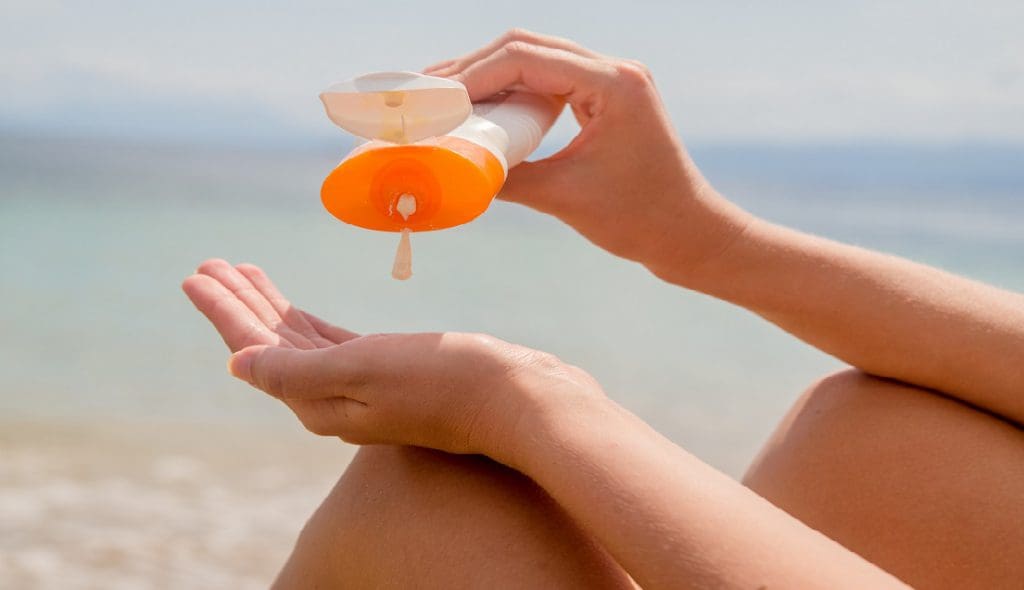 Como Cuidar da Pele no Verão: Guia Prático e Eficaz