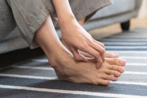 Coceira no Corpo Todo? Veja as Principais Causas e Soluções