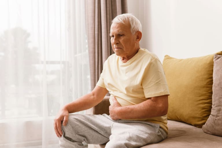 Como estão os cuidados com a pele e cicatrização após a última cirurgia abdominal de Bolsonaro?