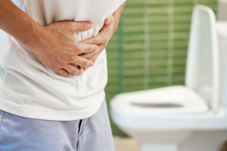 Quando a diarreia não passa: entenda causas e caminhos com acolhimento
